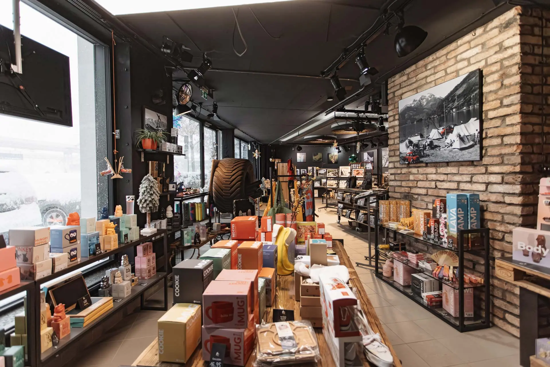 H2 Gallery